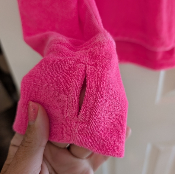 Vineyard Vines Quarter Zip - Picture 3 of 5